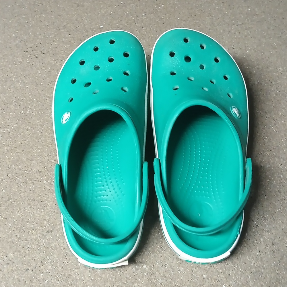 CROCS Crocband Green with Blue Band Stripe